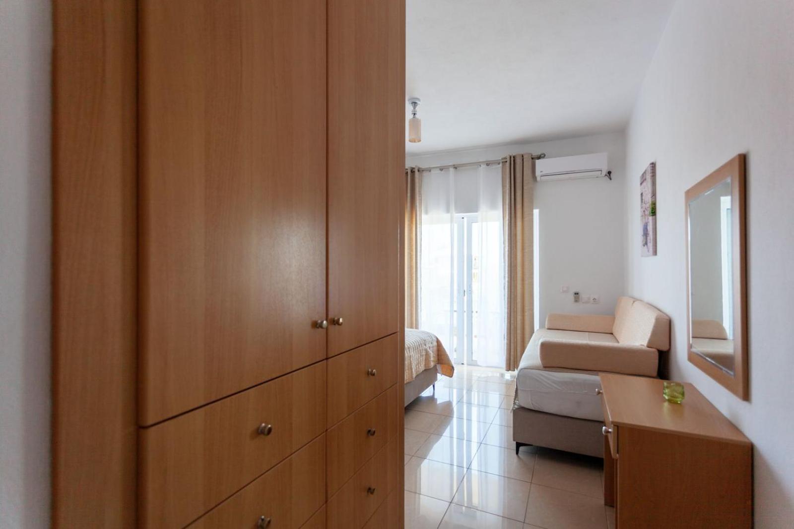 Zacharias Apartments Himarë Eksteriør billede
