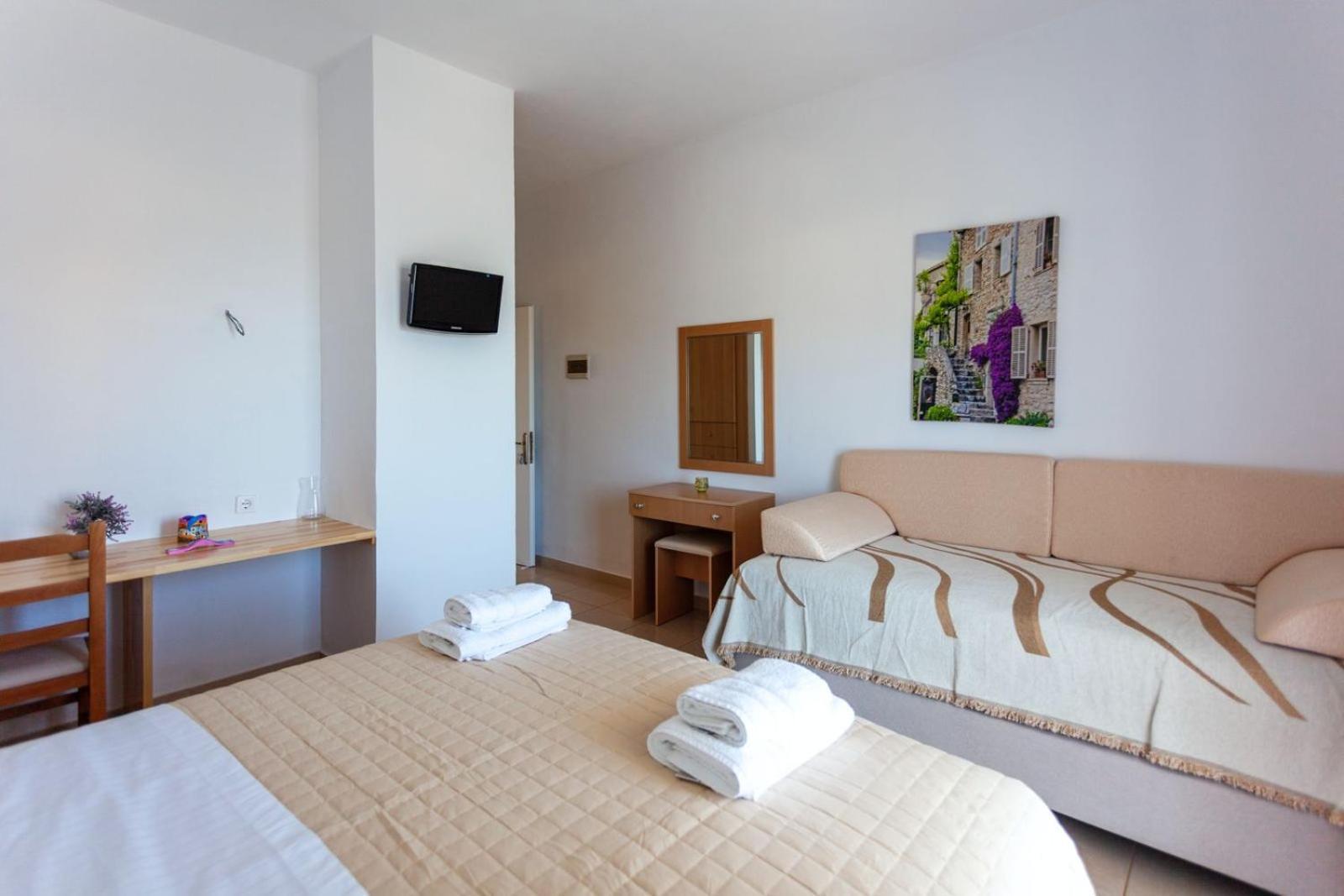 Zacharias Apartments Himarë Eksteriør billede