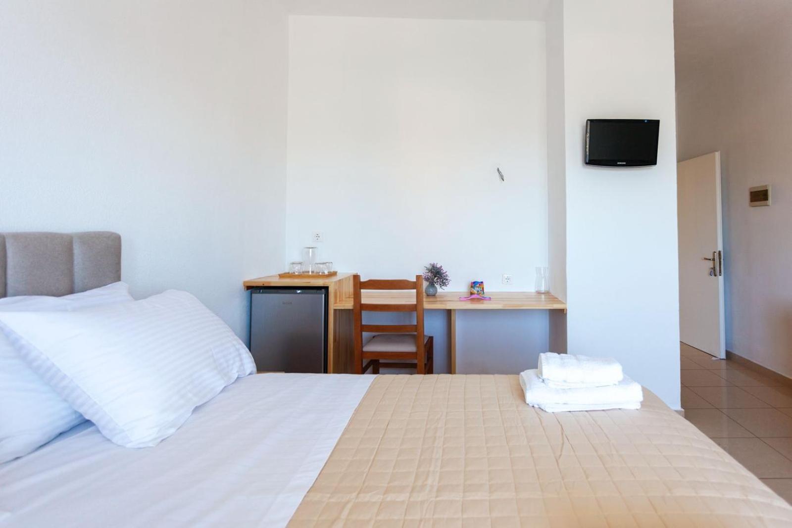 Zacharias Apartments Himarë Eksteriør billede